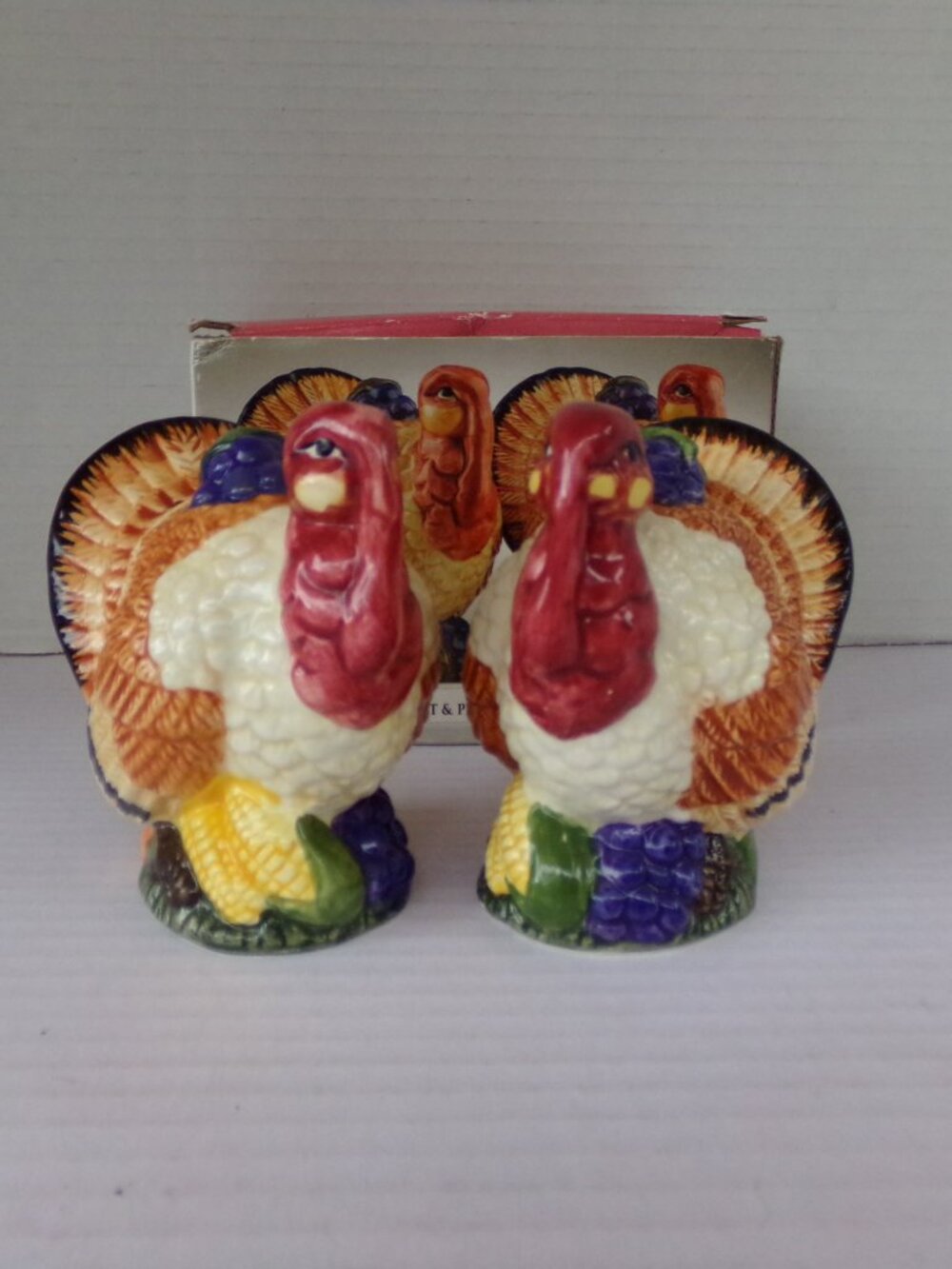 Ceramic Pair Turkey Thanksgiving Salt And Pepper Shakers